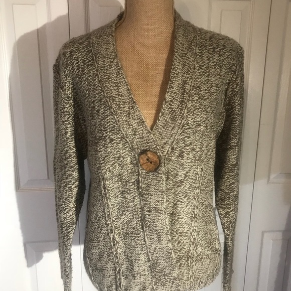Sage green & tan one button sweater - Picture 1 of 4